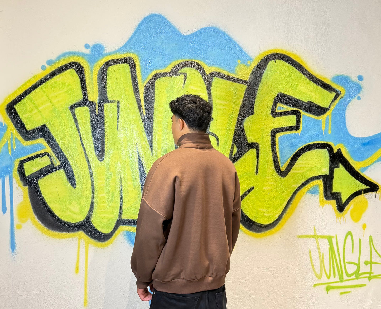 VNDO Half-Zip Sweatshirt
